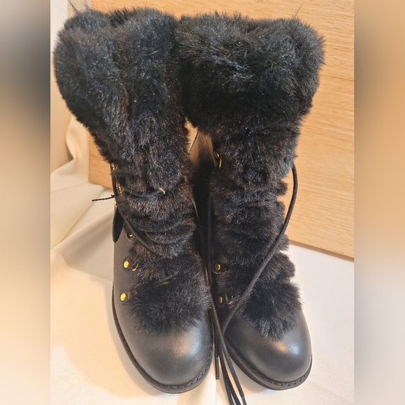 Ralph Lauren Black Leather Faux Fur Lined Wedge Ankle Boots Women's Size 6.5B - Picture 8 of 13